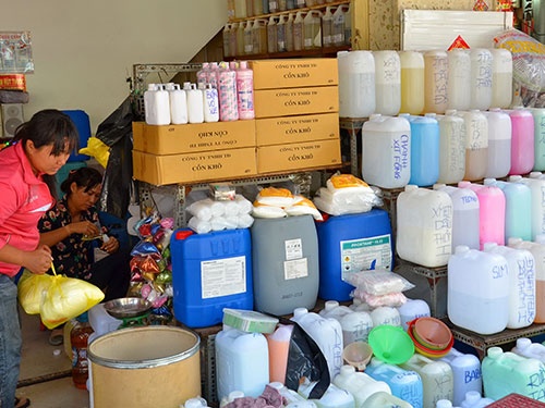 'Bom' hoa chat trong cac khu dan cu o TP.HCM hinh anh