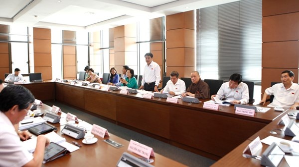 'Co xe' no cong dan qua tai hinh anh