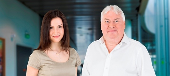  Aida cho biết sở thích của cô là âm nhạc, thể dục và đi dạo giữa thiên nhiên, đặc biệt là trên bờ biển, các lĩnh vực quan tâm là phúc lợi xã hội, việc làm, kinh doanh và giáo dục.    