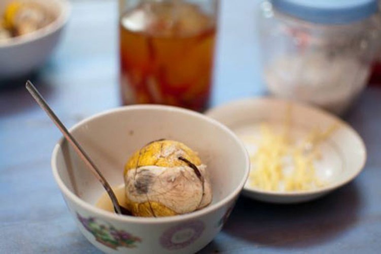 Trẻ dưới 5 tuổi, hệ tiêu hóa kém cũng không nên tẩm bổ bằng loại thực phẩm này nhằm hạn chế tình trạng sình bụng, tiêu chảy.