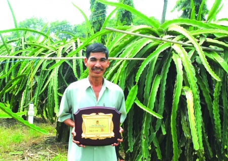 Ty phu thanh long xuat than tu mo coi hinh anh