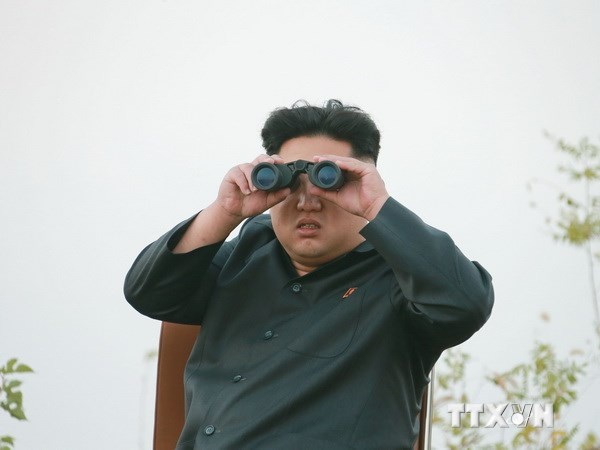 Kim Jong Un thi sat cuoc tap tran quy mo lon hinh anh