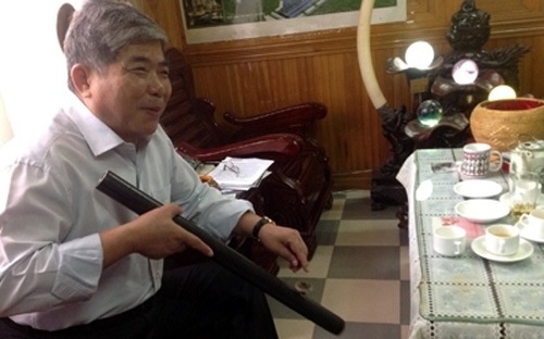 Con duong dung nghiep cua 'dai gia thuoc lao' hinh anh