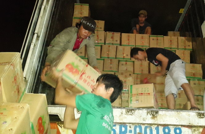 Xang dau don doc giam gia hinh anh