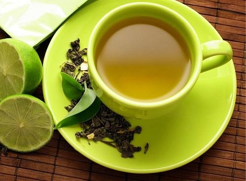 Mặc dù trà xanh là thứ đồ uống có nhiều chất chống oxy hóa, có khả năng