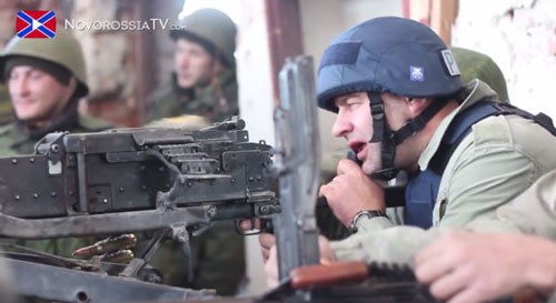 'Du lich chien tranh' o Dong Ukraine hinh anh