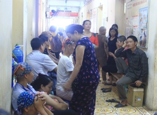 Bệnh nhân điều trị ung thư ở Bệnh viện K - Quán Sứ.