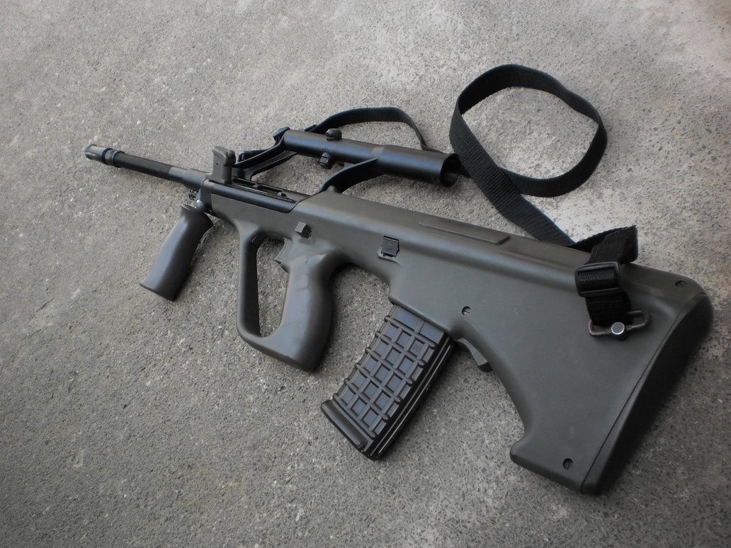 Súng Steyr AUG (súng quân dụng phổ thông) là một loại súng trường tấn công của Áo theo kiểu Bullpup với cỡ đạn 5,56mm NATO.