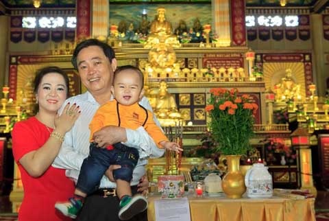 Hang 'Canada' - vo dai gia Huynh Uy Dung la nguoi the nao? hinh anh