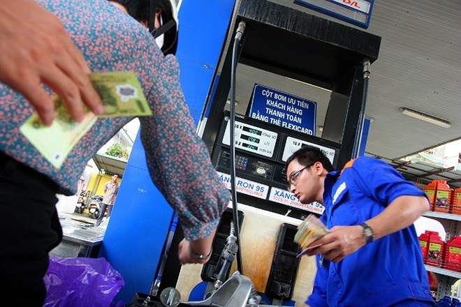 Doanh nghiep xang dau moi ngay dut tui 38 ty dong hinh anh