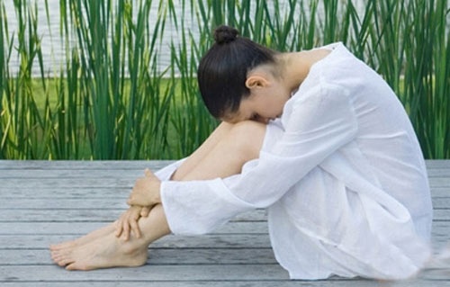 Nguy hiem: 6 dau hieu bao dong ban bi tram cam hinh anh