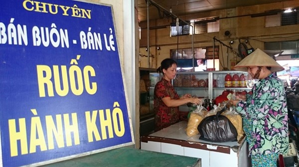 Thịt chà bông được bày bán với giá 75.000 đồng/kg tại chợ Hà Đông.