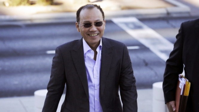 Vua co bac lot tay canh sat Macau hang trieu HKD hinh anh