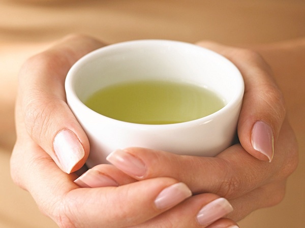 Mỗi cốc trà xanh sẽ giúp bạn tiêu tốn 80calo.
