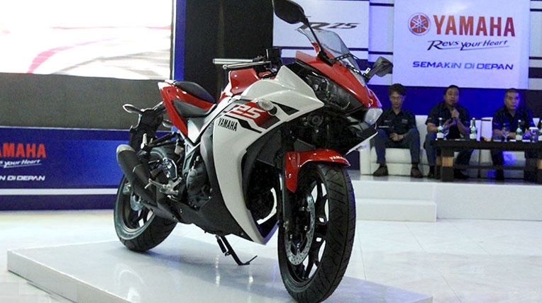 Yamaha R25 sẽ càng trở nên hấp dẫn với phanh ABS.