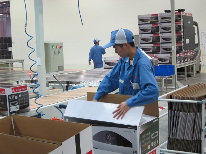 Quoc hoi thong qua phuong an giam luong huu hinh anh