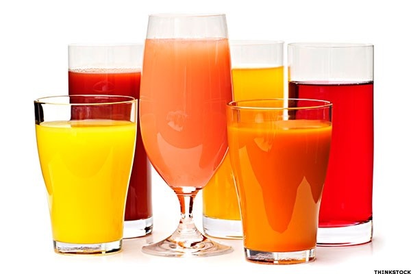 Nước ép trái cây: Tuy cũng làm từ rau quả, nhưng nước ép trái cây không có chất xơ và thường chỉ là một loại thức uống có đường. Chất xơ mới giữ cho bạn no lâu.