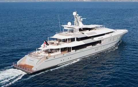 Du thuyền Entourage được trao giải Du thuyền Xanh do sử dụng công nghệ thân thiện với môi trường.