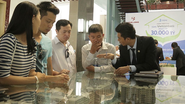 Bung cac cua giai ngan goi 30.000 ty dong hinh anh