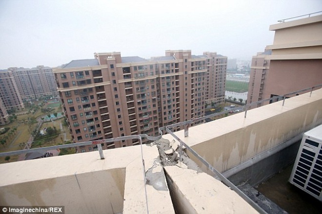  Mảnh đất trước kia của những hộ dân sống tại đây được dùng để xây công viên giải trí Disney.