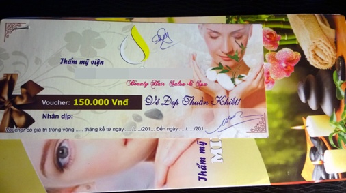 Ham qua tang voucher, dinh 'thuong tich day minh' hinh anh