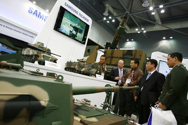  Tập đoàn sẽ bán lại công ty con - Samsung Techwin cho Hanwha.