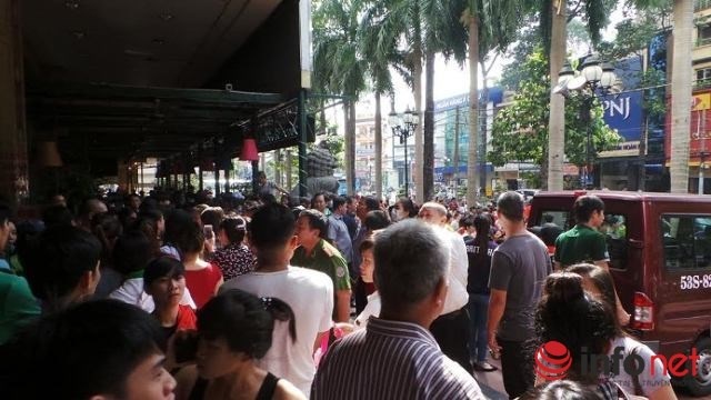 Tiểu thương An Đông Plaza đóng sạp, phản đối vì giá thuê tăng quá cao.