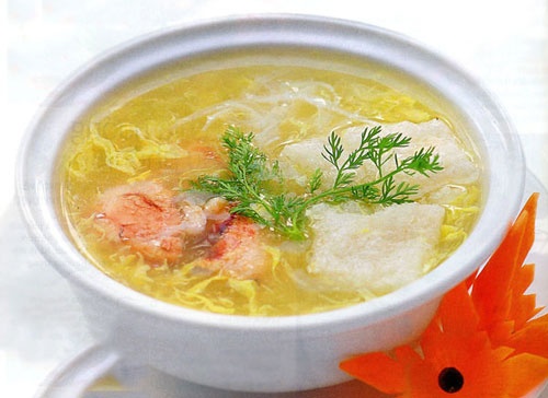 Súp sách bò là sự kết hợp hoàn hảo của protein hàm lượng chất béo thấp, muối và chất lỏng, giúp đẩy nhanh quá trình cung cấp nước sau một đêm chè chén tới bến.