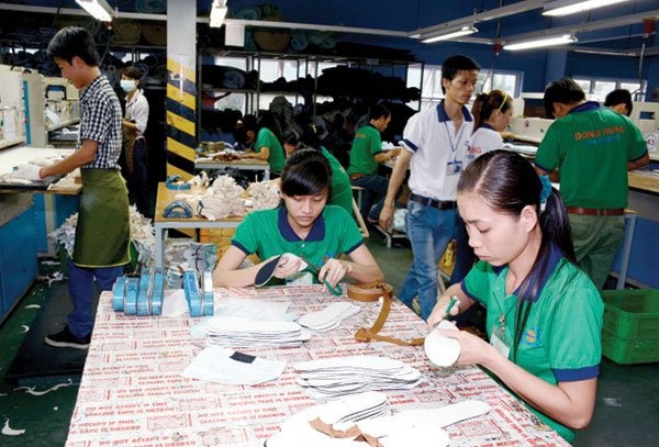 Hoi nhap khong chi mang lai co hoi hinh anh