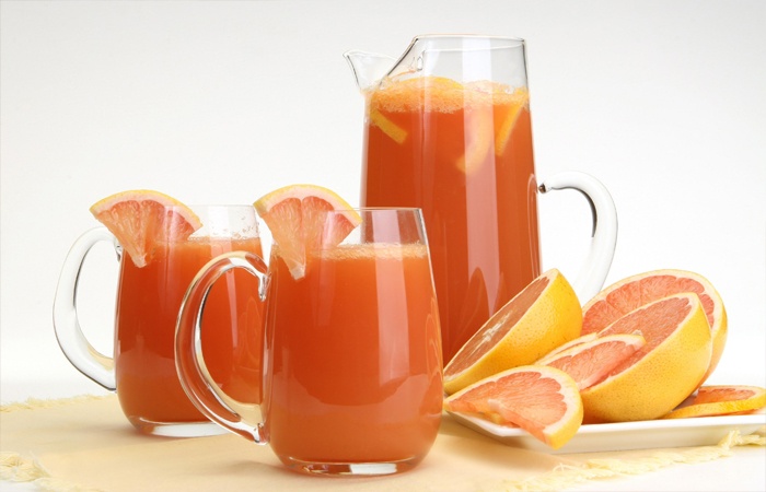 Một lợi ích khác của nước là giúp loại bỏ những chất thải độc hại ra khỏi cơ thể. Các cơ quan như thận và gan đòi hỏi một lượng nước nhất định để duy trì hoạt động.