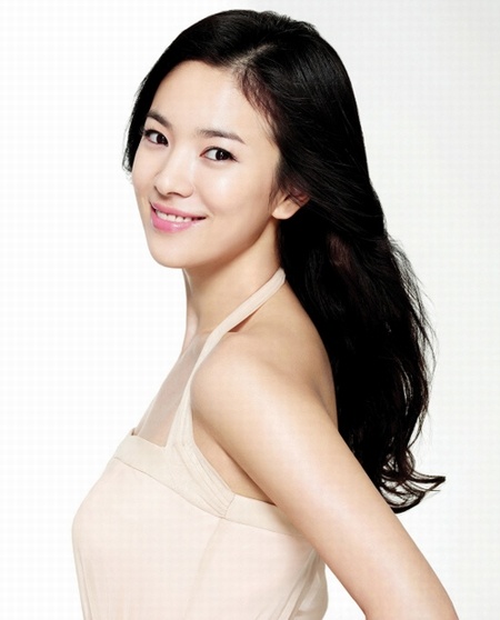 Việc dùng xà bông hay sữa tắm để rửa có thể làm khô da, mất cân bằng pH tự nhiên và tạo cơ hội cho vi khuẩn và nấm phát triển, gây ra các căn bệnh viêm nhiễm ở “vùng kín”.