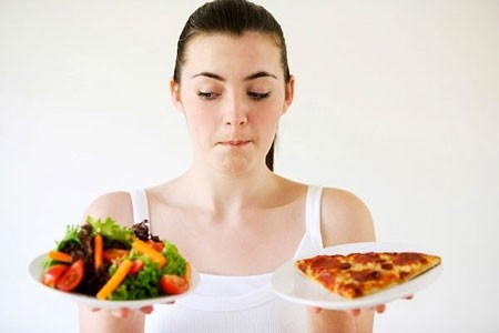 Dạ dày luôn co bóp không, dịch vị tiết ra nhưng không có gì để tiêu hóa, dần dần sẽ dẫn đến viêm loét dạ dày.