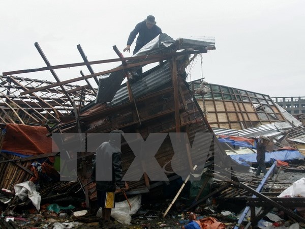 Philippines dong cua nhieu truong hoc, cong so do bao hinh anh