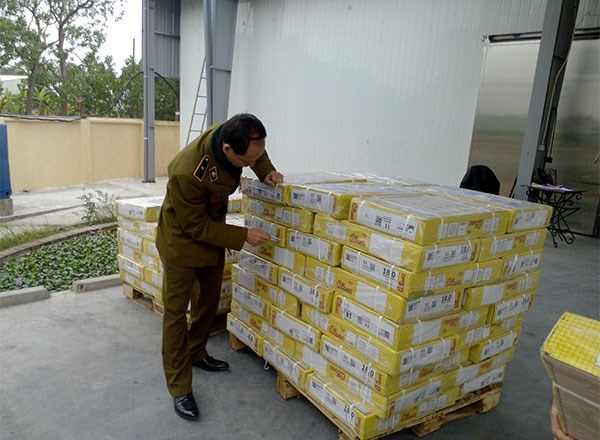 Vu thit trau gia bo: Lan theo duong day dai ly phan phoi hinh anh