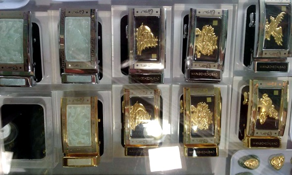 Do xa xi cua dai gia: That lung, vong tay ma vang nam ngoc hinh anh