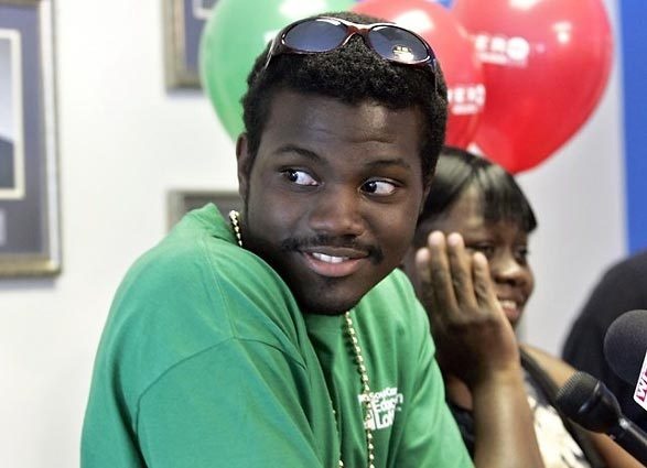 2. Jay Vargas - 19 tuổi - <abbr class=