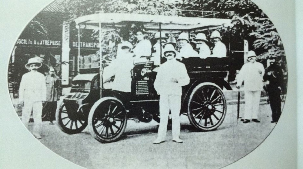 4. Ông Châu Văn Tú, hay còn gọi là Thầy Năm Tú là người Việt Nam đầu tiên sở hữu xe hơi vào năm 1907.