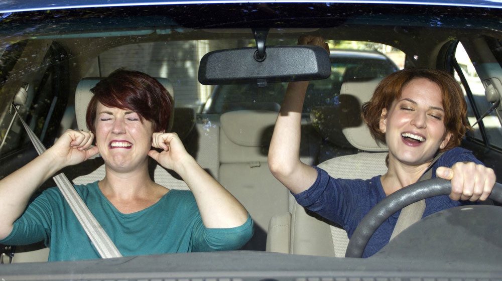 6. Có khoảng 90% người hát khi đang điều khiển xe.