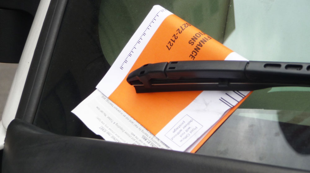 9. Một đại gia người Thụy Điển đã bị phạt <abbr class=