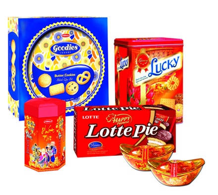 7. Bánh kẹo Bibica: Năm 2008, Lotte Confectionery, một thành viên của Lotte Group, đầu tư vào Bibica. Thời điểm này, giá cổ phiếu Bibica đang giao dịch ở mức 70.000-80.000 đồng/CP, nhưng Lotte sẵn sàng trả 110.000 đồng/CP để có được tỷ lệ sở hữu 30%. Đến nay, Lotte đã trở thành cổ đông lớn nhất tại Bibica với tỷ lệ nắm giữ 38,06%. 