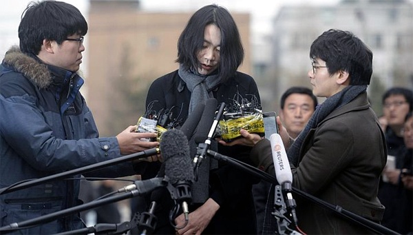 Hang bay khon don vi sep nu long quyen hinh anh