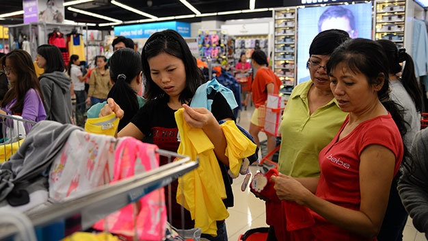 Bung hang don mua mua sam cuoi nam hinh anh
