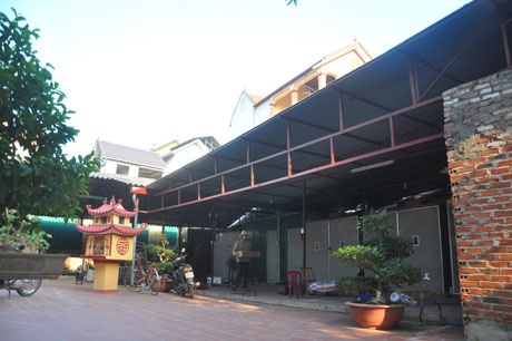 Dưới đây là những hình ảnh phóng viên Dân Việt ghi được tại trang trại gà Ai Cập tiền tỷ của gia đình anh Nguyễn Đức Lập ở thôn Đoài, xã Kim Nỗ, huyện Đông Anh, (Hà Nội).