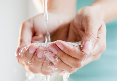 Không có cách nào hiệu quả để phòng chống bệnh hơn là rửa tay. Hình minh họa.