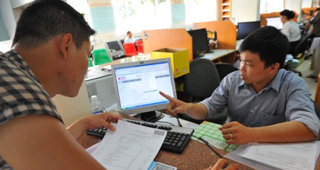 Cắt giảm và công khai để giảm tiêu cực thuế.