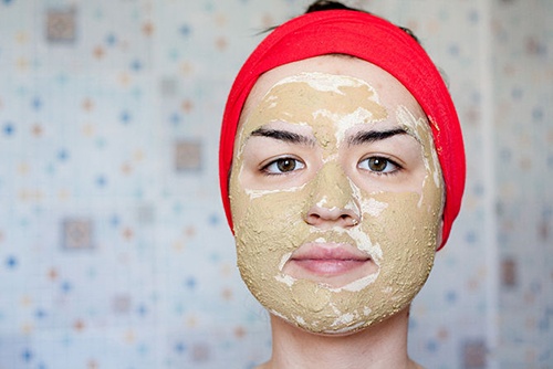 Cham soc da bang mat na dat set that don gian hinh anh