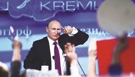 Dong rup bat day manh me hinh anh