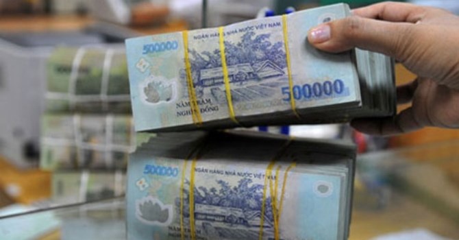 'Tien cu chay vao ngan hang thi lay dau ra lai' hinh anh