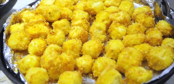 Đậu phụ chiên là món ăn ưa thích của nhiều người tiêu dùng. Ảnh minh họa.