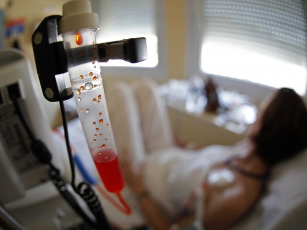 Bi ung thu vi thieu may man? hinh anh